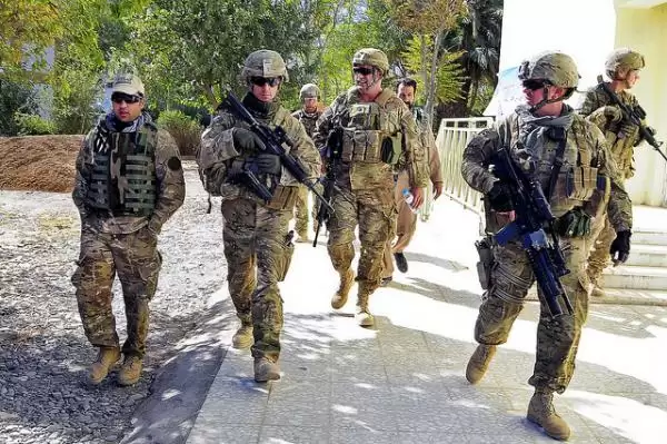 afganistan_soldiers_CC--The_US_Army_thum