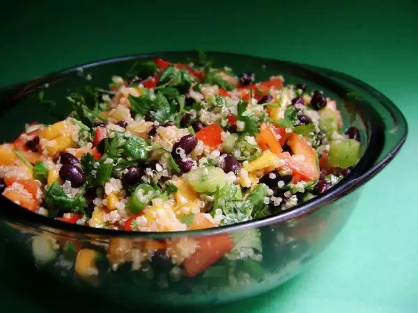 quinoa_black_bean_mango_cc_tomatoes_and_