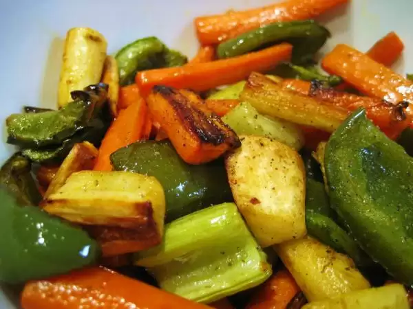 roasted_vegetables_cc_stacy_spensley_thu
