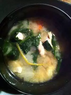 The finished miso soup. Photo: Jefferson Adams The finished miso soup. Photo: Jefferson Adams