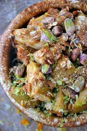 The finished pistachio pear crisp.