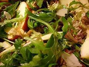 Fresh Salad with Havarti and Crisp Apple (Gluten-Free)