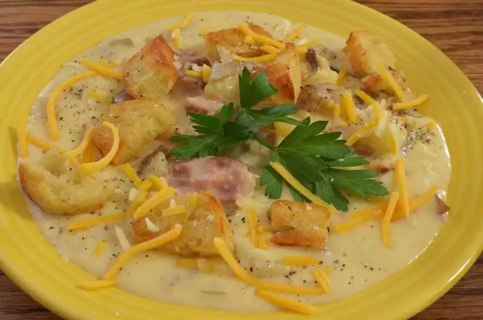 Tasty Potato Soup with Ham and Parmesan Cheese (Gluten-Free) - The finished potato soup. Photo: CC--JeffreyW