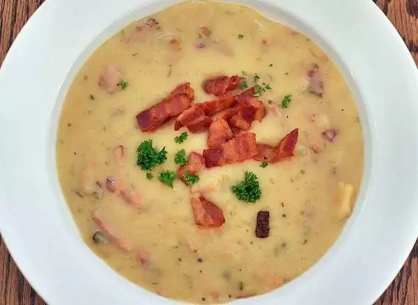 Hearty Baked Potato Soup with Bacon and Cheese (Gluten-Free)