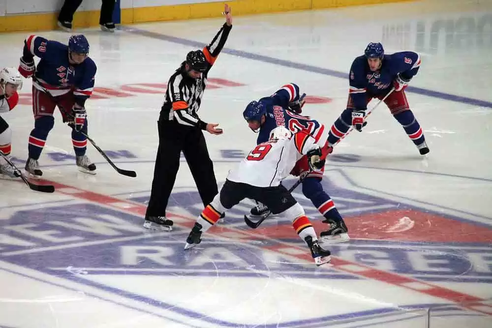 More information about "The Gluten-Free Diet Powering New York Rangers' Kaapo Kakko"