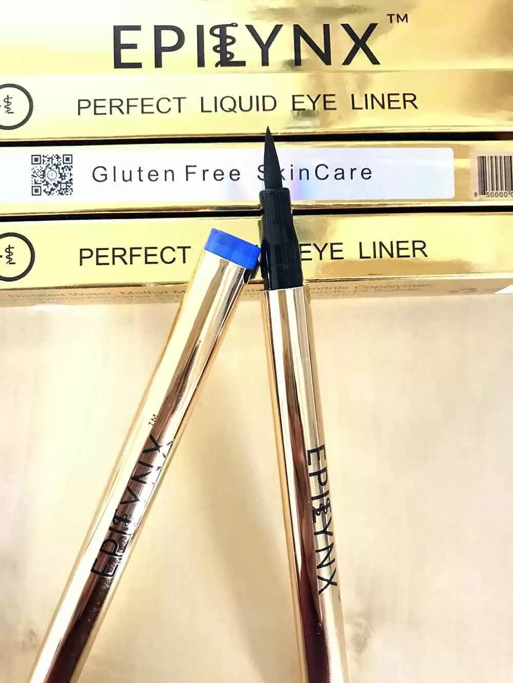 EpiLynx by Dr. Liia Perfect Liquid Gluten-Free Eyeliner (Blue) - The blue shade of EpiLynx Perfect Liquid Gluten-Free Eyeliner is pictured here. Image: Mei Adams