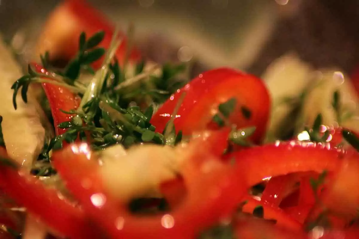 More information about "Fresh Cucumber Tomato Salad with Mint (Gluten-Free)"