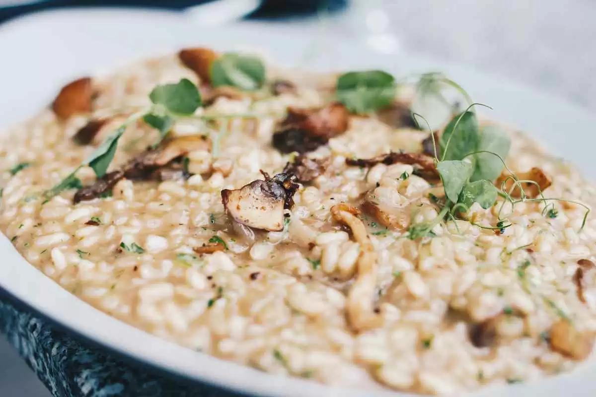 Fool-Proof Baked Valentine Mushroom Risotto (Gluten-Free)