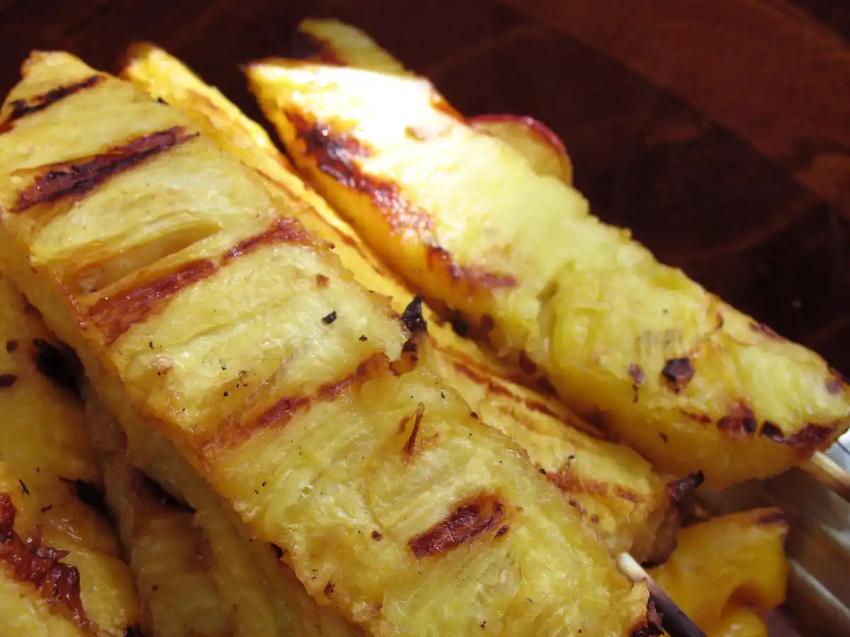 Grilled Pineapple with Chile and Lime (Gluten-Free) - Image: CC BY-SA 2.0--sfllaw