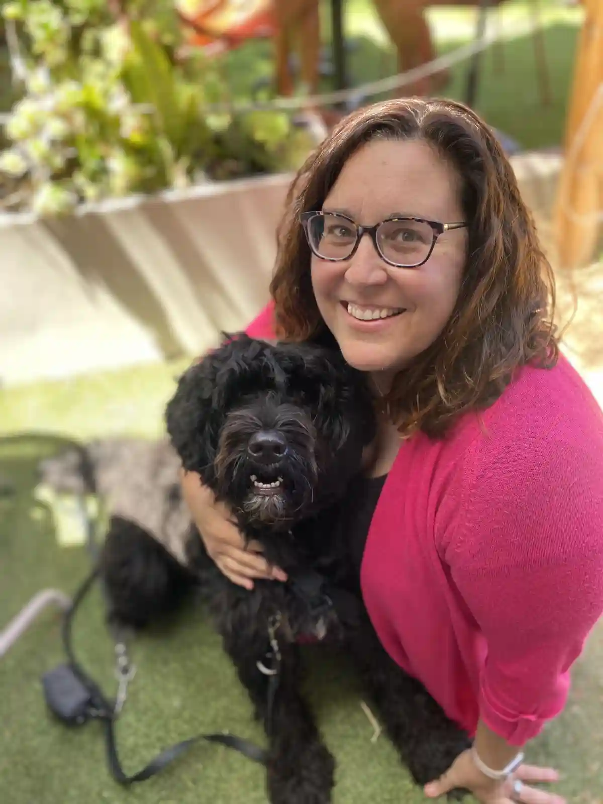 More information about "See How Star Instagram Service Dog Keeps Celiac Owner From Eating Gluten"