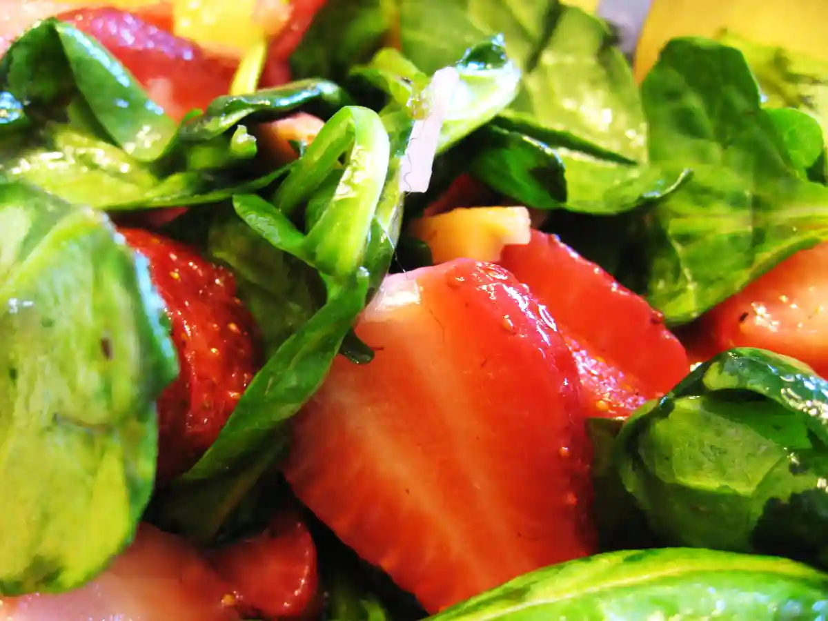 Springtime Strawberry Spinach Salad (Gluten-Free) - Strawberry + Spinach Salad (Shot A) by Plat is licensed under CC BY 2.0. 