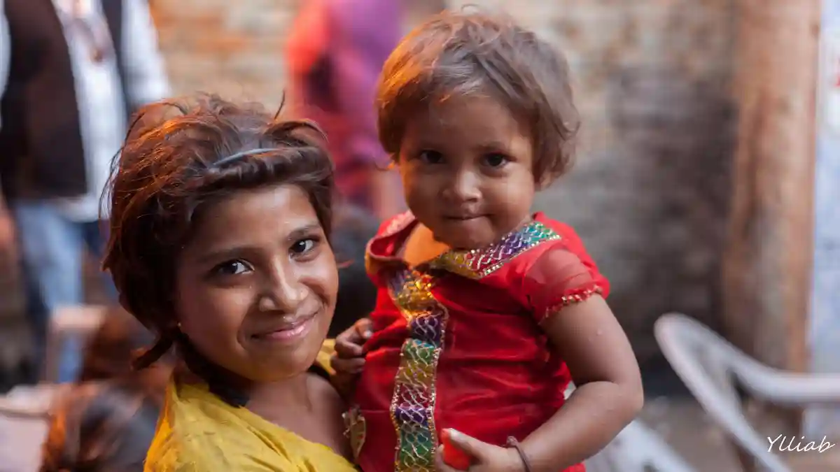 Raising Awareness of Celiac Disease in Asia - The two sisters- New Delhi by Ylliab Photo is licensed under CC BY 2.0. 