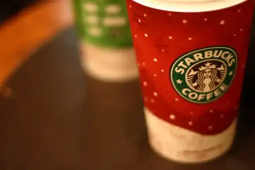 Gluten-Free Breakfast Options: Dunkin' Donuts vs. Starbucks (+Video) - Starbucks @ XMas by Esparta is licensed under CC BY 2.0.++ Watch the Video ++