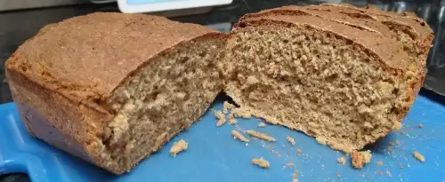 Einkorn Grain Proteins and Celiac Disease Immune Reactivity: What a Large Screening Study Found - Einkorn Bread by Haydn Blackey is licensed under CC BY-SA 2.0.