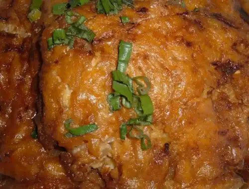 Better Than Takeout: Easy Gluten-Free Egg Foo Yung with Gravy - File:Egg foo young.JPG by BrokenSphere is licensed under CC BY-SA 3.0.
