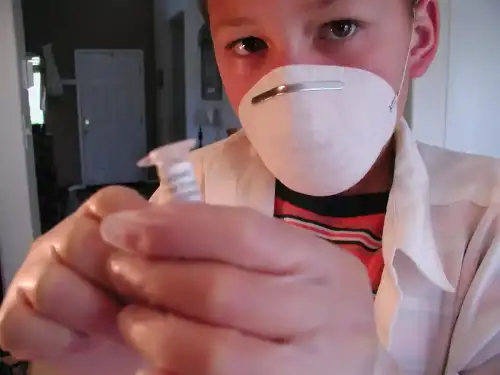 New "Glowing Bacteria" Pill Could Transform Gut Disease Detection (+Video) - Ian and E. coli bacteria by Richard Masoner / Cyclelicious is licensed under CC BY-SA 2.0.++ Watch the Video ++